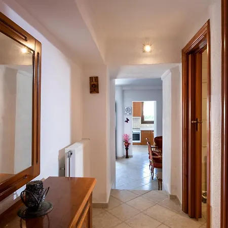 Apartment Thodoros *